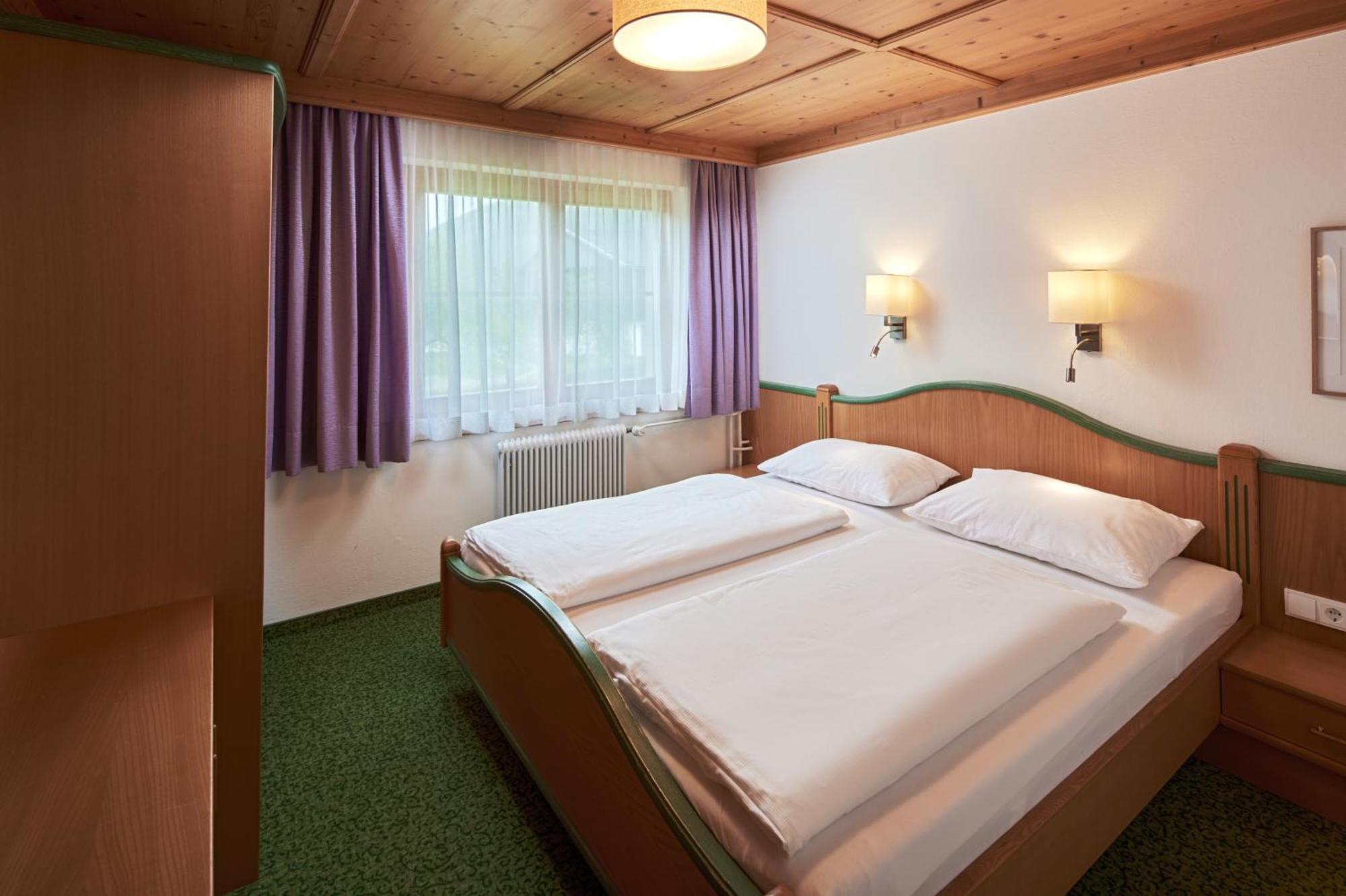 Hotel Gasthof Siggen Neukirchen am Grossvenediger Exterior photo