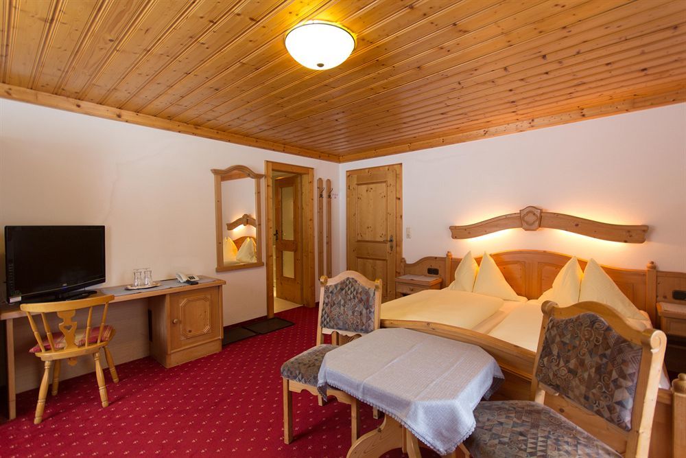 Hotel Gasthof Siggen Neukirchen am Grossvenediger Exterior photo